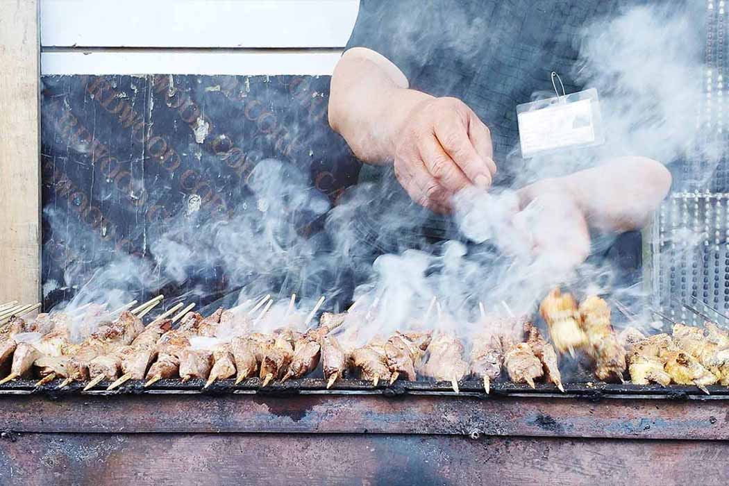 4 Ways A Caterer Can Make Your Next Event Amazing